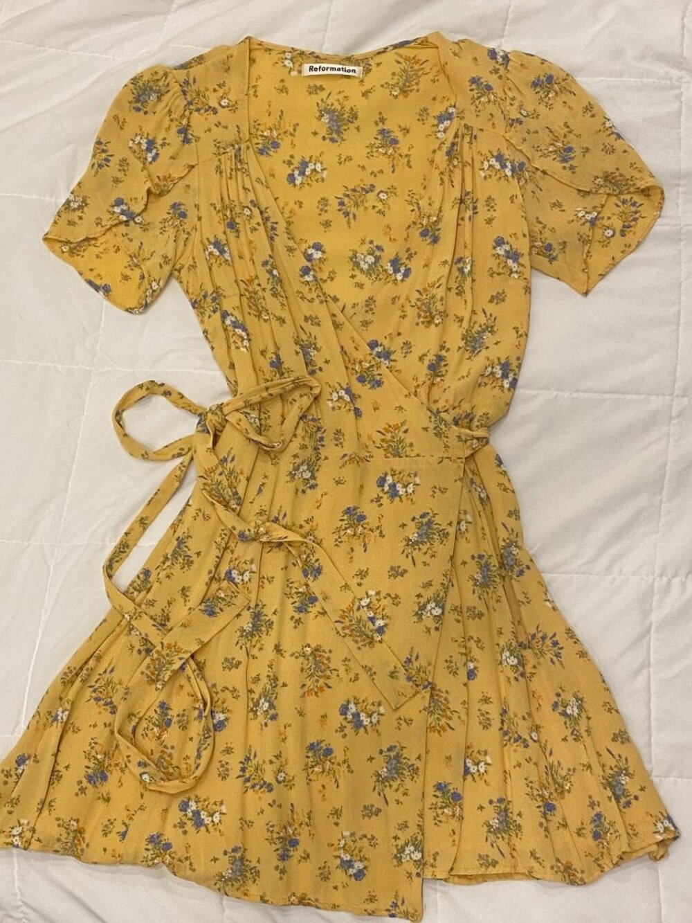 Reformation Ellwood Yellow Floral Short-Sleeve Dress - Small